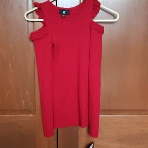 Womans cold shoulder long sleeve shirt